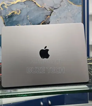 New Laptop Apple MacBook Air 2022 M2 16GB Apple M2 SSD 512GB