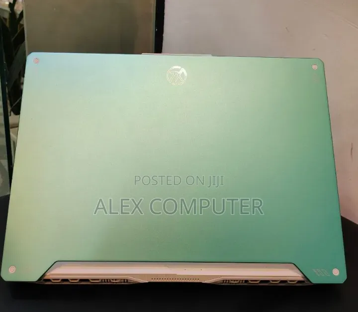 New Laptop Asus 16GB AMD Ryzen 7 SSD 512GB