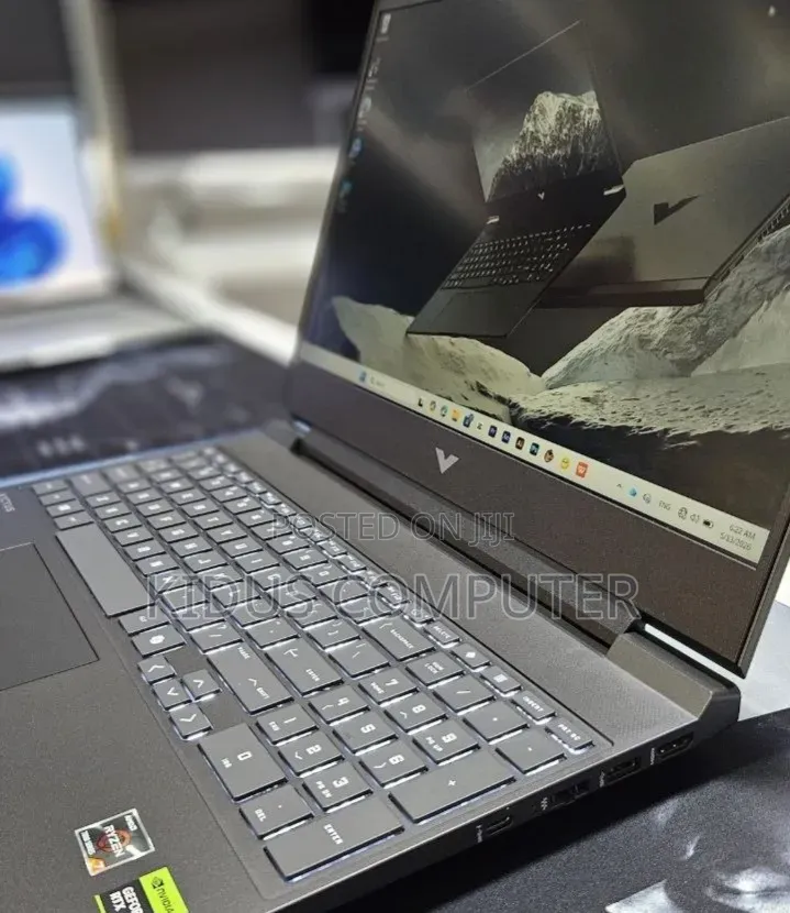 New Laptop HP Victus 15 16GB Intel Core i7 SSD 512GB