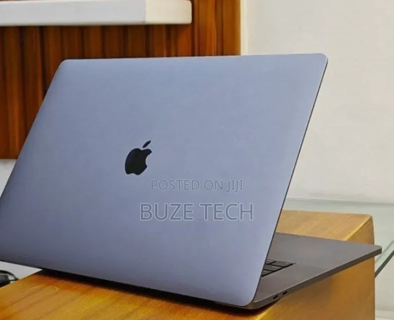 New Laptop Apple MacBook Pro 2018 32GB Intel Core i9 SSD 2T