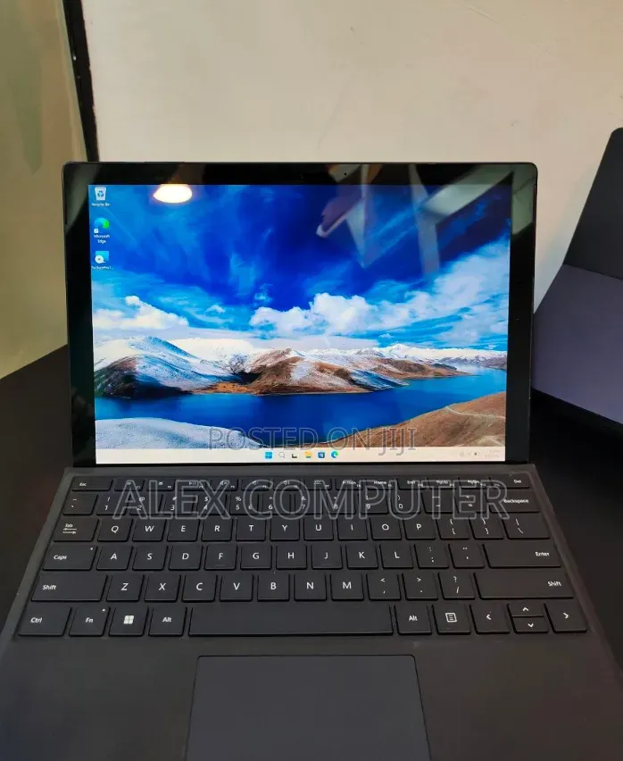 New Laptop Microsoft Surface Pro 7+ 16GB Intel Core i7 SSD 512GB