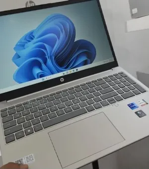 New Laptop HP EliteBook 830 16GB Intel Core i7 SSD 512GB