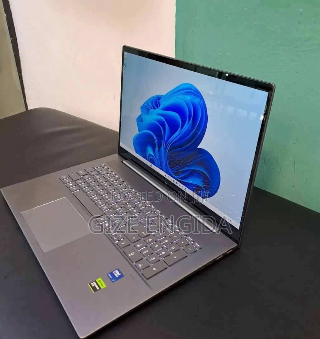 New Laptop HP Envy 16 Gaming 16-h1023dx 16GB Intel Core Ultra 7 SSD 1T