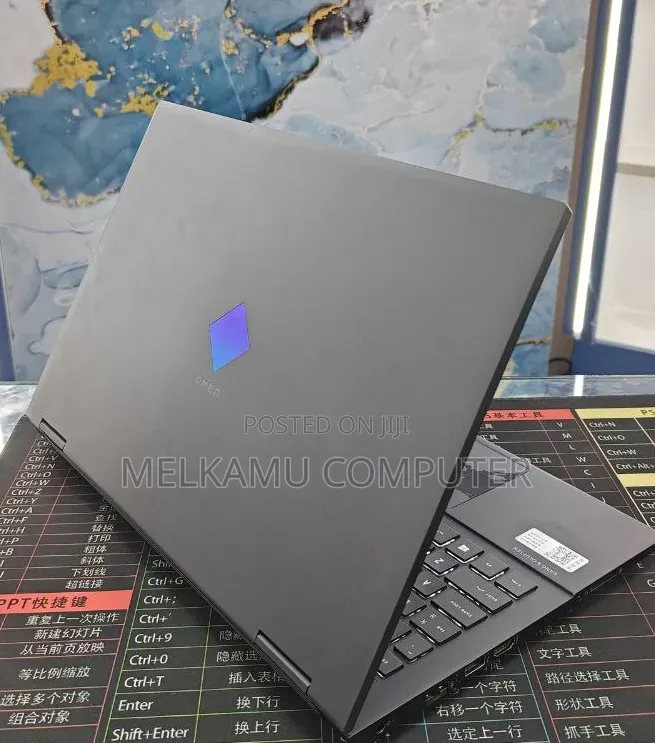 New Laptop HP Omen 15 16GB AMD Ryzen 7 SSD 512GB
