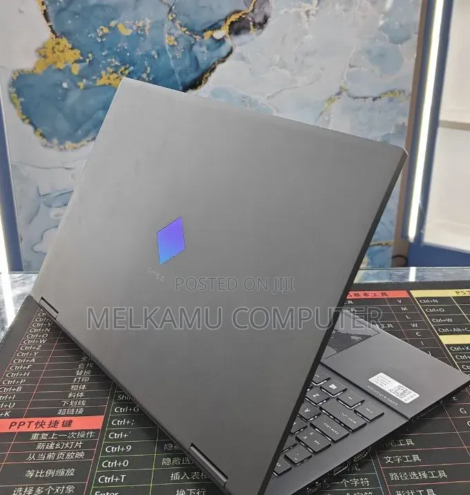 New Laptop HP Omen 15 16GB AMD Ryzen 7 SSD 512GB
