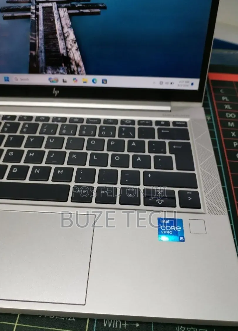 New Laptop HP EliteBook 830 G8 16GB Intel Core i5 SSD 512GB