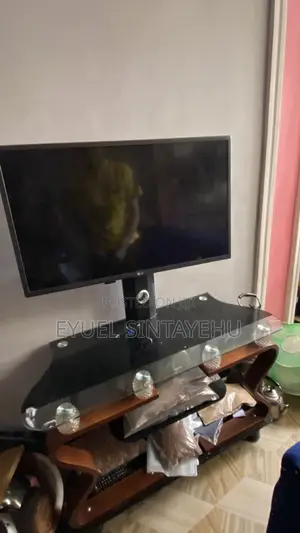 LG TV 32 Inch