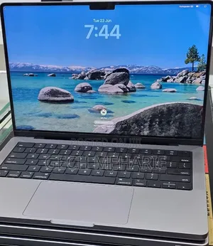 New Laptop Apple MacBook Pro 2021 M1 16GB Apple M1 Pro SSD 512GB