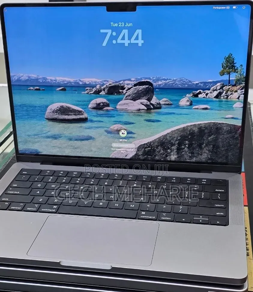 New Laptop Apple MacBook Pro 2021 M1 16GB Apple M1 Pro SSD 512GB