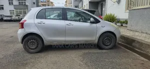 Toyota Yaris 2006 Gold