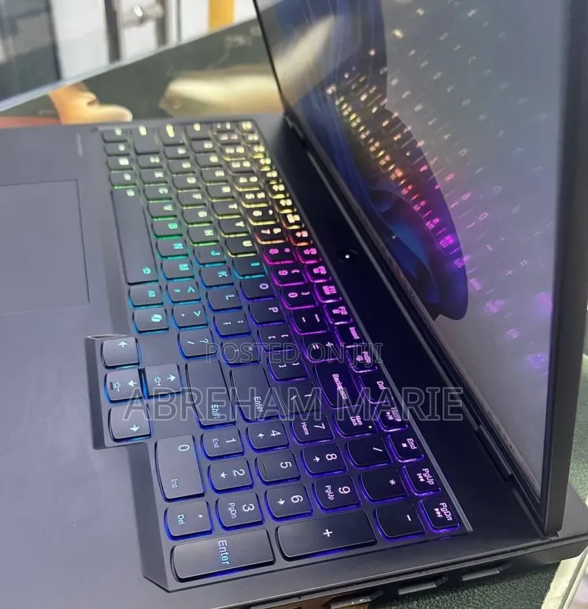 New Laptop Lenovo Legion Pro 7 32GB Intel Core i9 SSD 1T