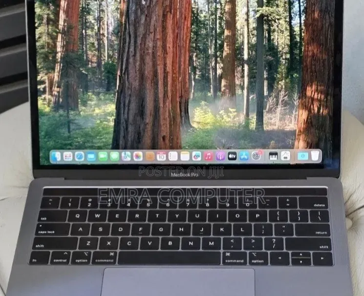 New Laptop Apple MacBook Pro 2019 16GB Intel Core i7 SSD 512GB