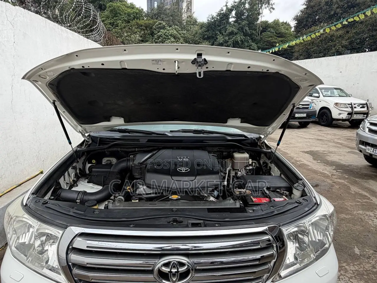Toyota Land Cruiser 4.0 V6 GX-R 2010 White