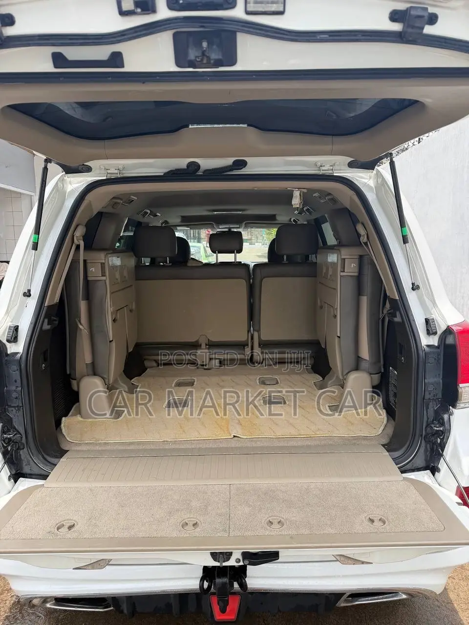 Toyota Land Cruiser 4.0 V6 GX-R 2010 White