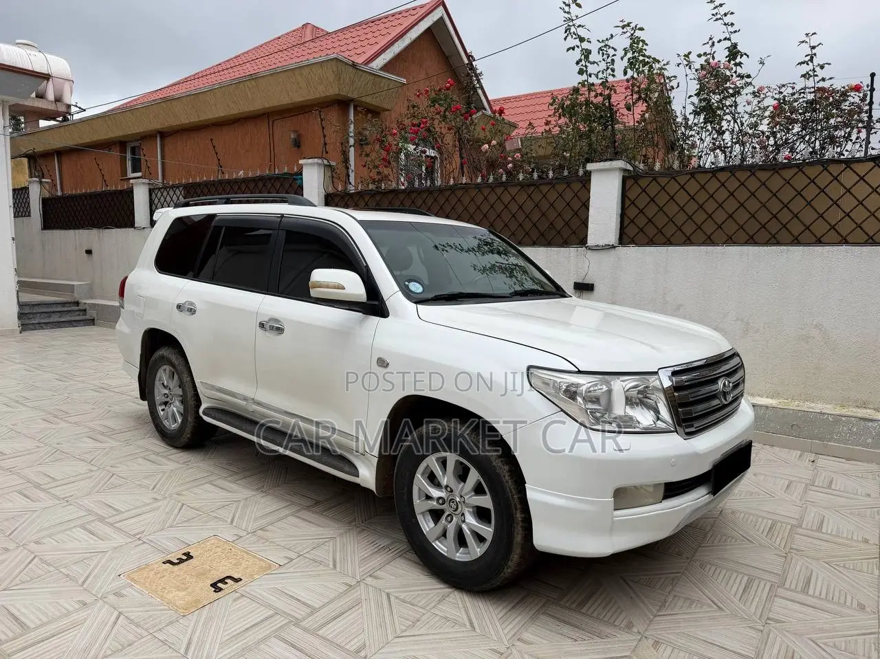 Toyota Land Cruiser 4.0 V6 GX-R 2010 White