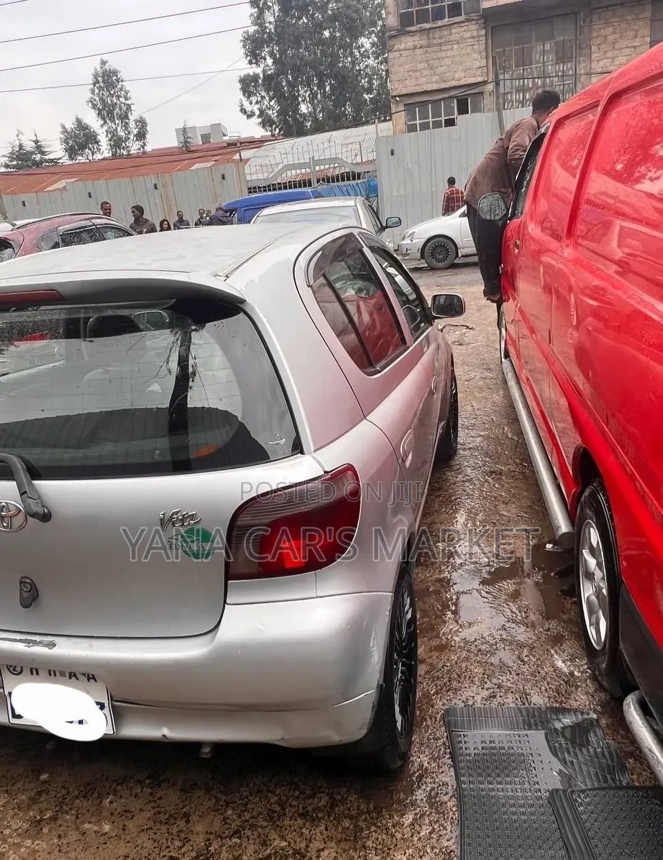Toyota Vitz 2001 Silver