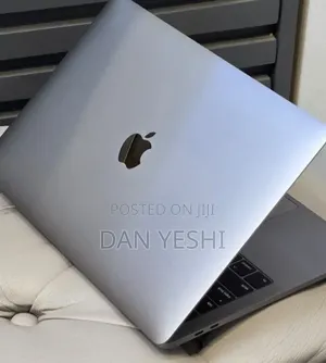 New Laptop Apple MacBook Pro 2019 16GB Intel Core i5 SSD 512GB
