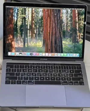 New Laptop Apple MacBook Pro 2019 16GB Intel Core i5 SSD 512GB