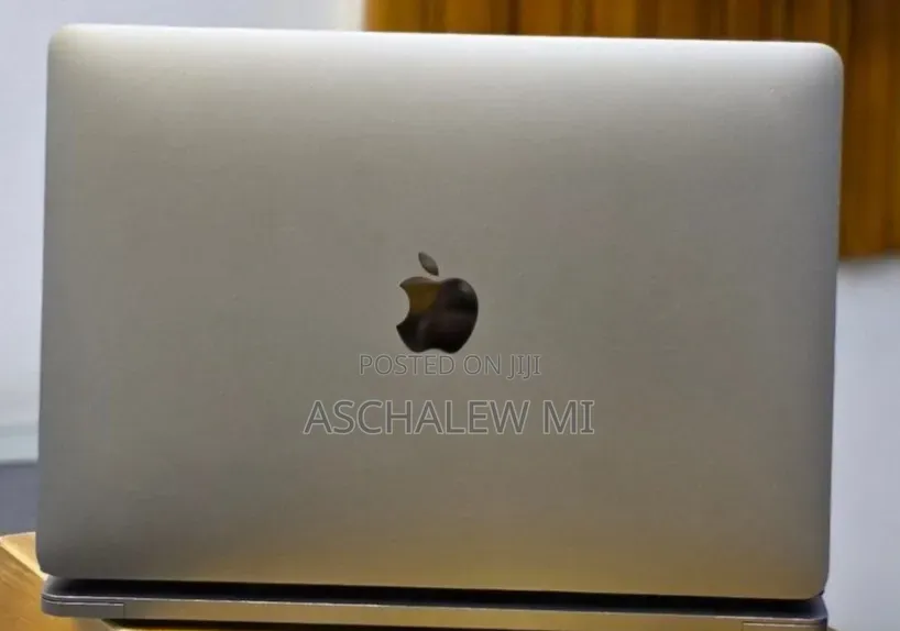 New Laptop Apple MacBook Pro 2019 16GB Intel Core i5 SSD 512GB