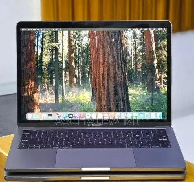 New Laptop Apple MacBook Pro 2019 16GB Intel Core i5 SSD 512GB