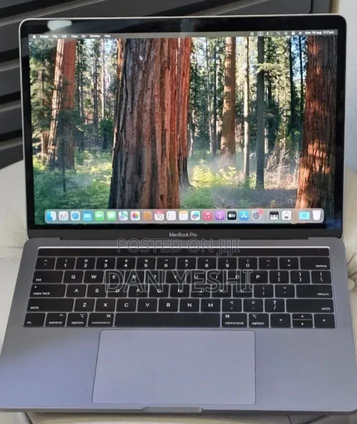 New Laptop Apple MacBook Pro 2019 16GB Intel Core i7 SSD 512GB