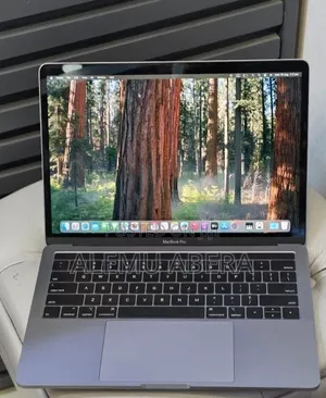 New Laptop Apple MacBook Pro 2019 16GB Intel Core i7 SSD 512GB