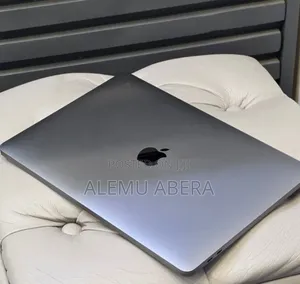 New Laptop Apple MacBook Pro 2019 16GB Intel Core i7 SSD 512GB