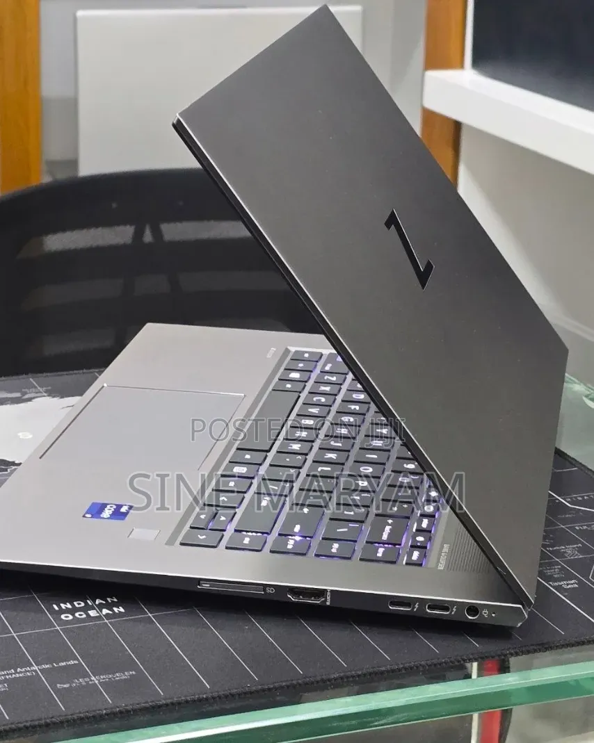 New Laptop HP ZBook Fury 15 G8 16GB Intel Core i9 SSD 512GB
