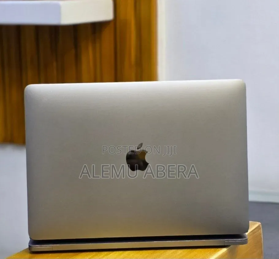 New Laptop Apple MacBook Pro 2019 16GB Intel Core i5 SSD 512GB