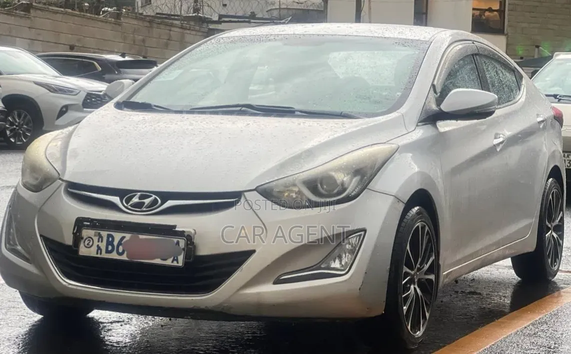 Hyundai Avante 2015 Gray