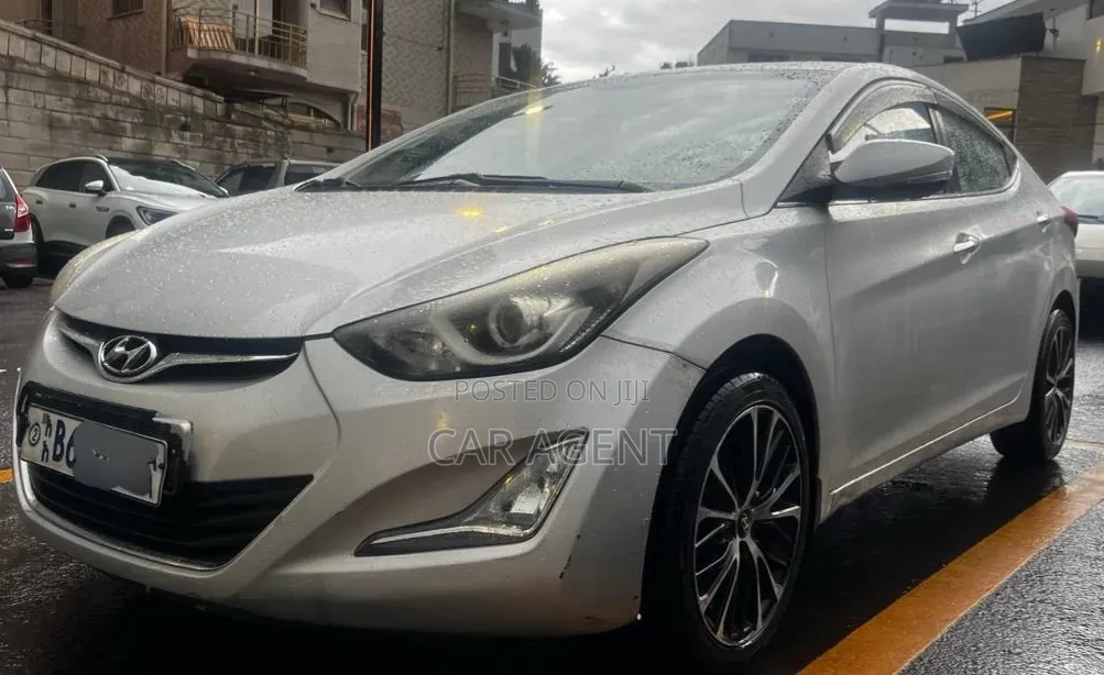 Hyundai Avante 2015 Gray