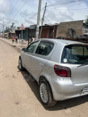 Toyota Vitz 2001 Blue