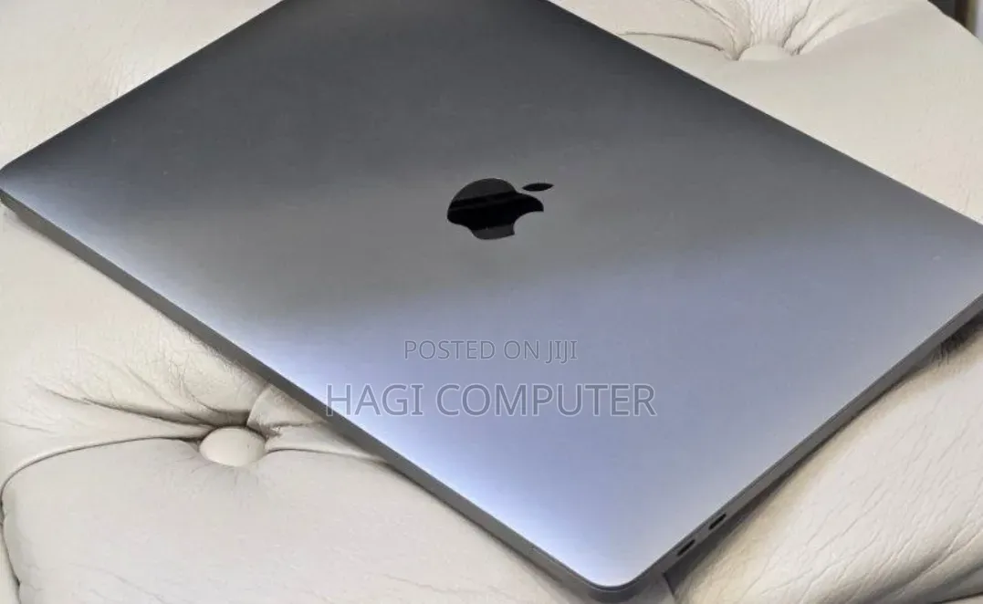 New Laptop Apple MacBook Pro 16GB Intel Core i7 SSD 512GB