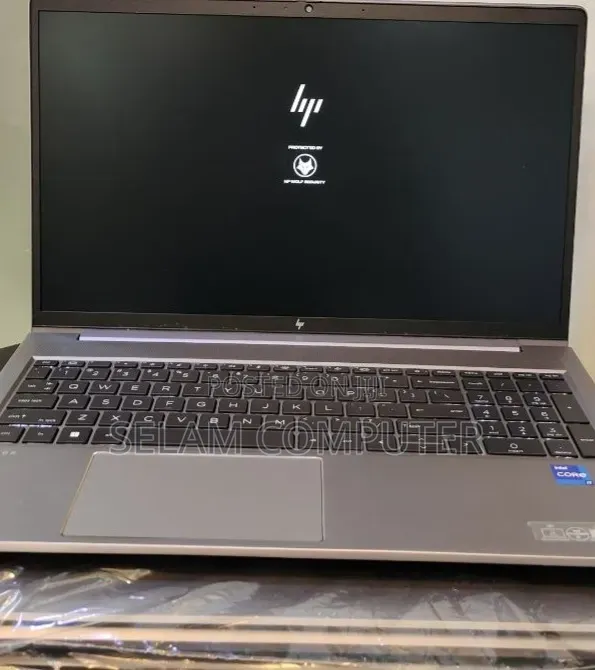 New Laptop HP ZBook Studio 16GB Intel Core i7 SSD 512GB