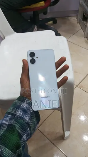 Samsung Galaxy A06 128 GB White
