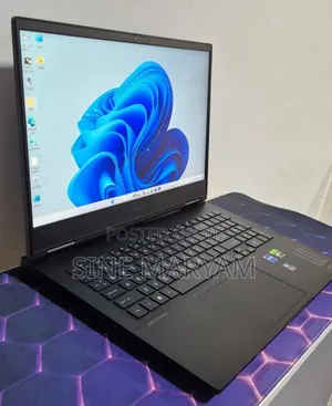 New Laptop HP Omen 17 16GB Intel Core i9 SSD 512GB