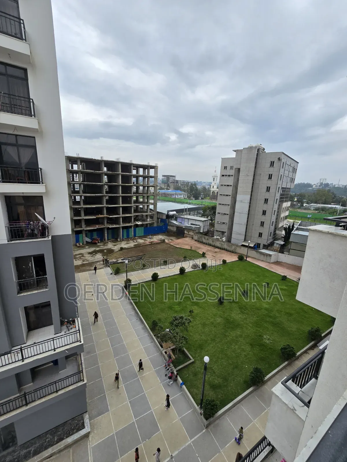 Furnished 3bdrm Apartment in ቀርደን ሀሰና ፕሮፐርቲስ, Nifas Silk-Lafto for sale