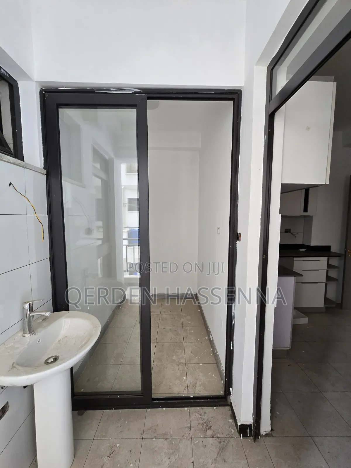 Furnished 3bdrm Apartment in ቀርደን ሀሰና ፕሮፐርቲስ, Nifas Silk-Lafto for sale