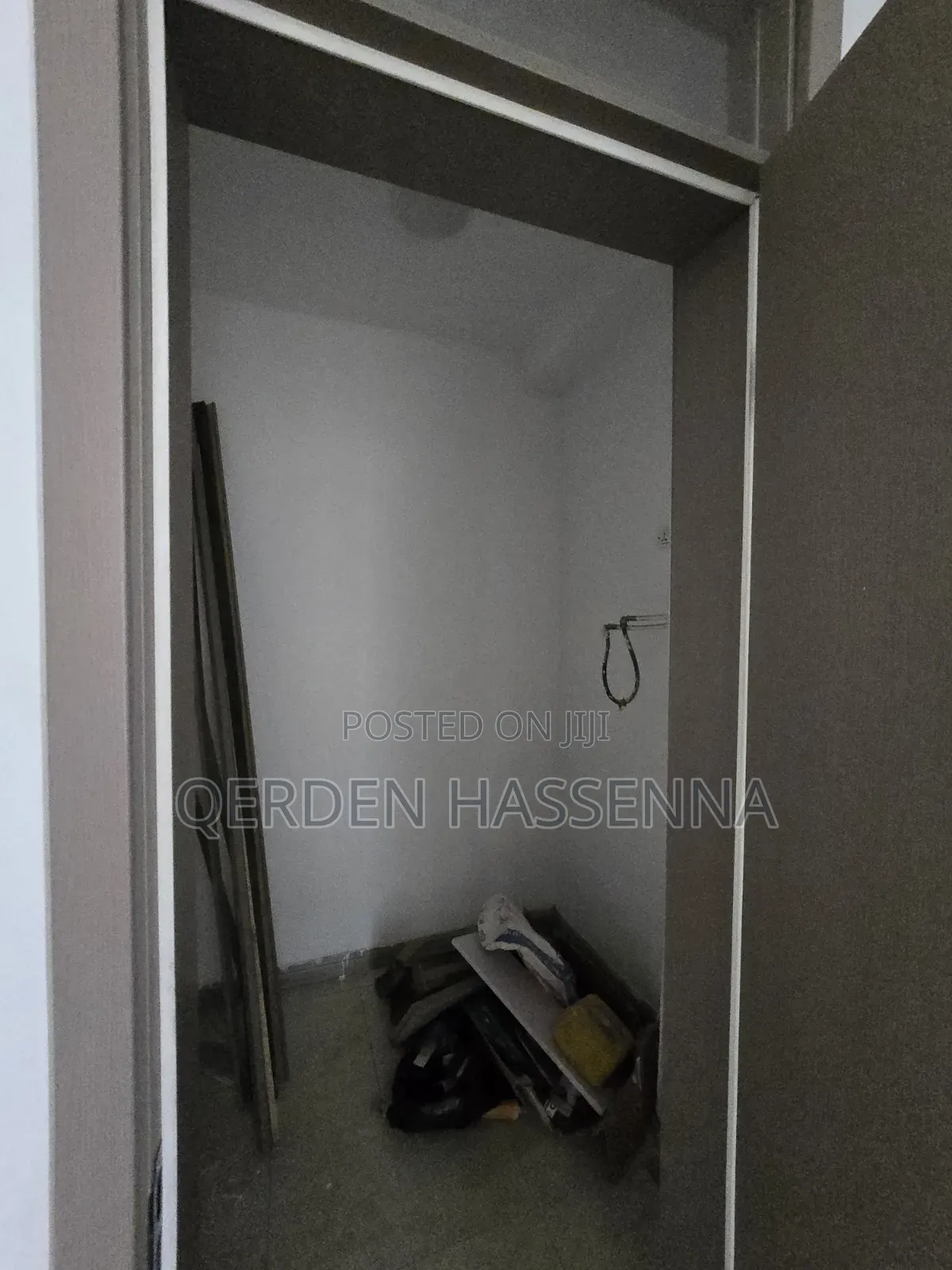 Furnished 3bdrm Apartment in ቀርደን ሀሰና ፕሮፐርቲስ, Nifas Silk-Lafto for sale