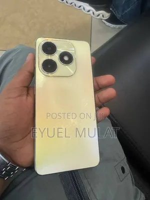 Tecno Spark 20 256 GB Gold