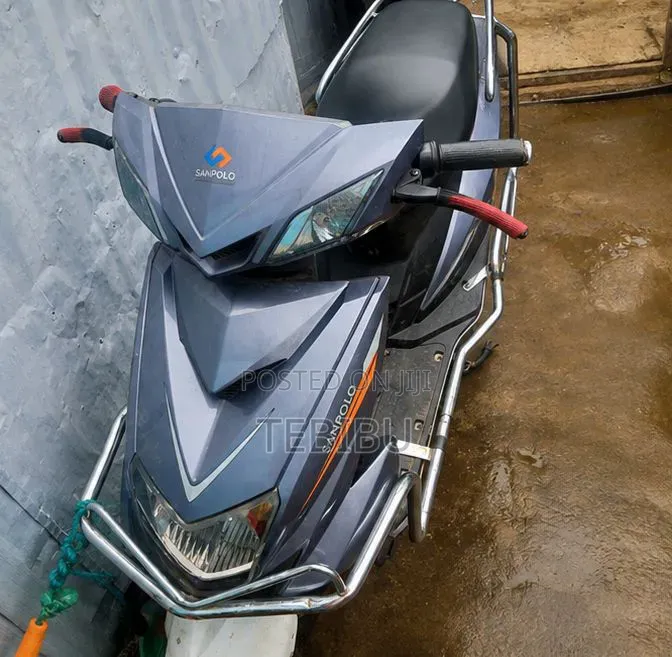 Piaggio 2025 Black
