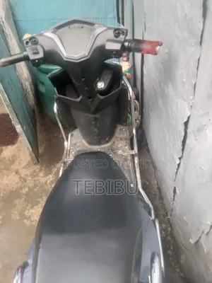 Piaggio 2025 Black
