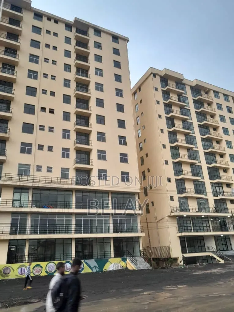 የሚሸጥ ሱቅ አያት