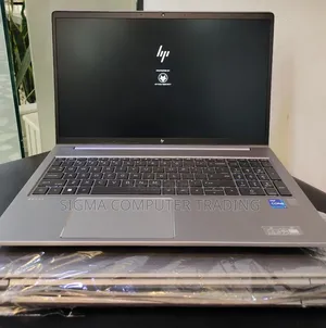 New Laptop HP ZBook Studio G8 16GB Intel Core i7 SSD 512GB