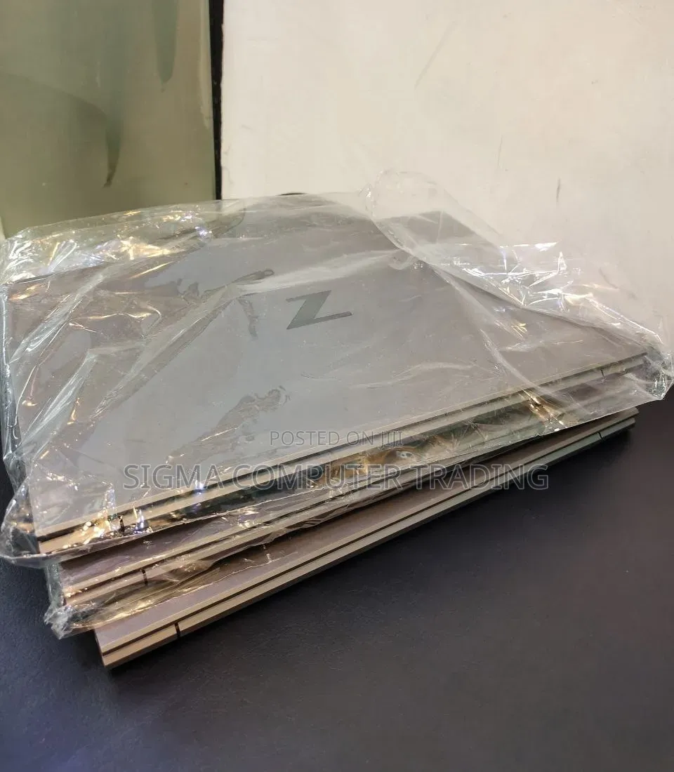 New Laptop HP ZBook Studio G8 16GB Intel Core i7 SSD 512GB