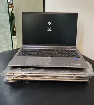 New Laptop HP ZBook Studio G8 16GB Intel Core i7 SSD 512GB