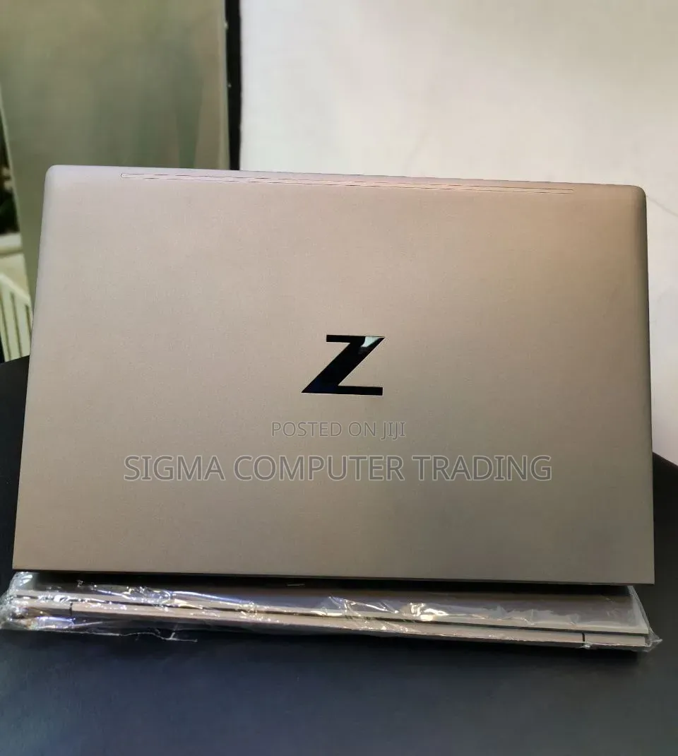 New Laptop HP ZBook Studio G8 16GB Intel Core i7 SSD 512GB