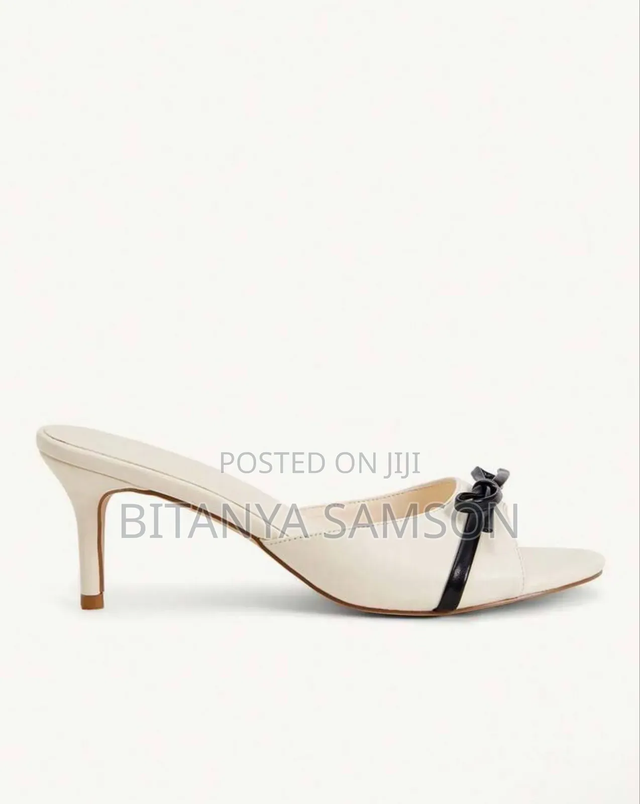Elegant Bow-Detail Heel Mules