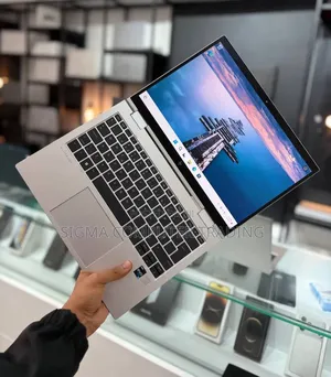 New Laptop HP EliteBook 830 G9 16GB Intel Core i5 SSD 512GB