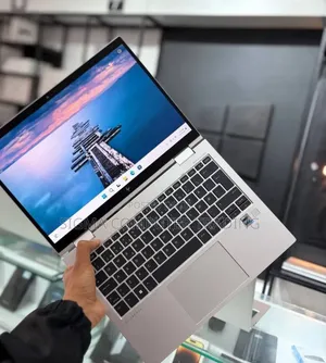 New Laptop HP EliteBook 830 G9 16GB Intel Core i5 SSD 512GB